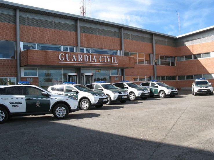 La Guardia Civil realiza en Brozas una exhibicin de sus medios dirigida a escolares