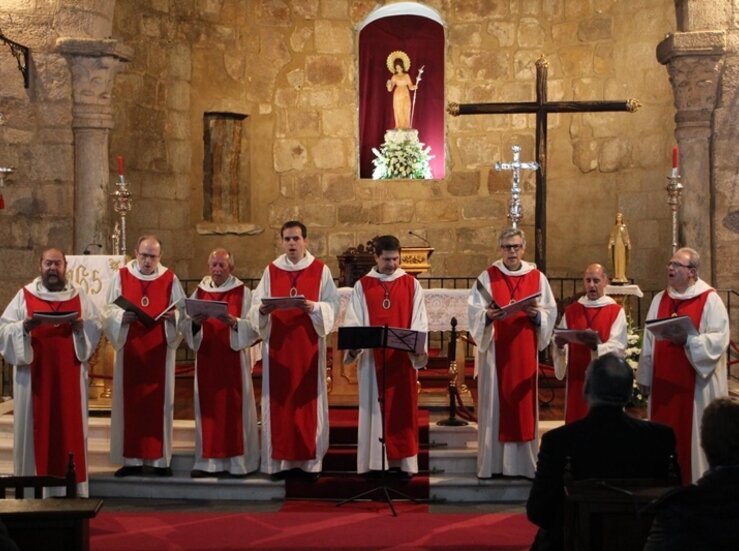 La Capilla Gregoriana Stmo Cristo del Calvario de Mrida pone el colofn a sus 20 aos
