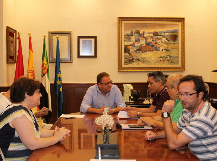 Reunin de nueva Junta Directiva de Cs Mrida con alcalde