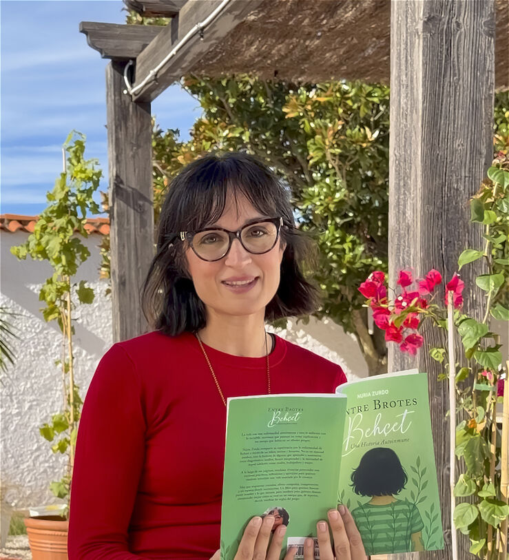 Nuria Zurdo publica un libro para mostrar cmo es vivir con la enfermedad de Behet