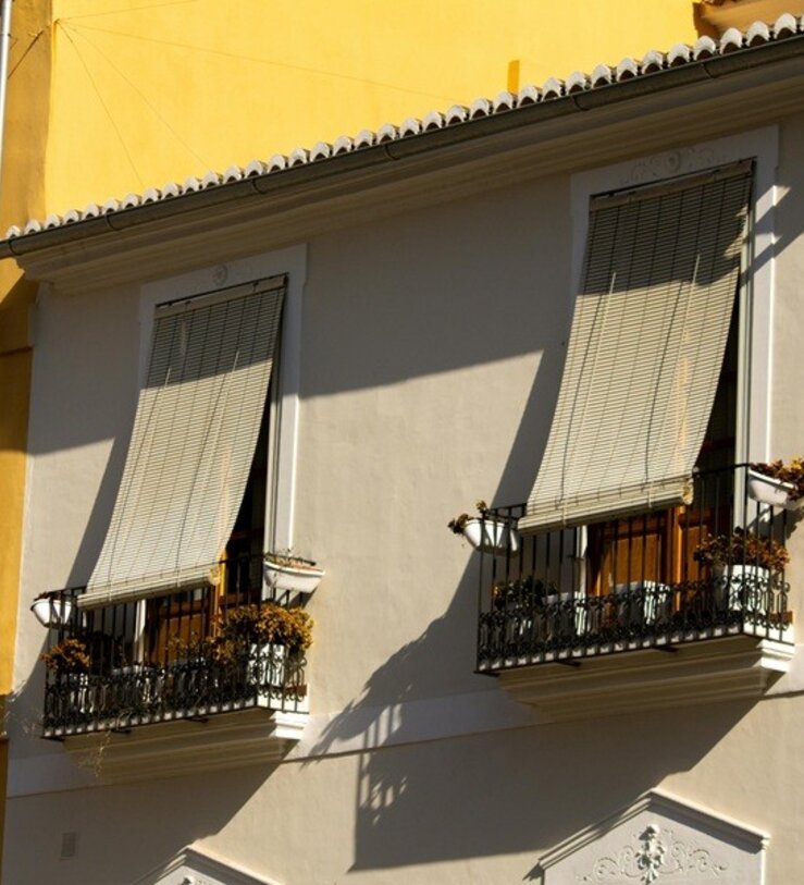 El clima de la Costa Blanca y el desgaste constante de las persianas