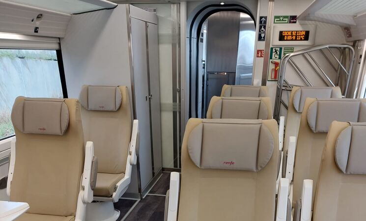 Renfe emite 17.500 para viajar trenes Media Distancia de Extremadura