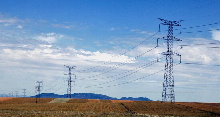 El precio de la luz registra este miércoles nuevo máximo histórico, con 291,73 euros/MWh