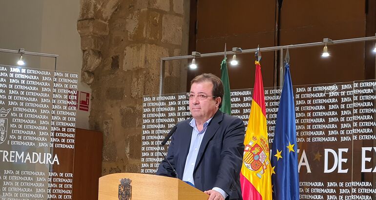 Fernández  Vara recuerda que, entre 2017 y 2018, hubo 15.000 muertos por gripe en España