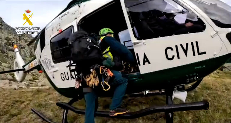 La Guardia Civil rescata a un senderista que realizaba una ruta de ...