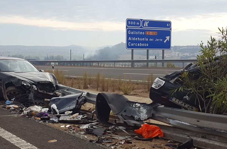 Las carreteras extremeas registran 41 accidentes de trfico en la operacin 1 de mayo