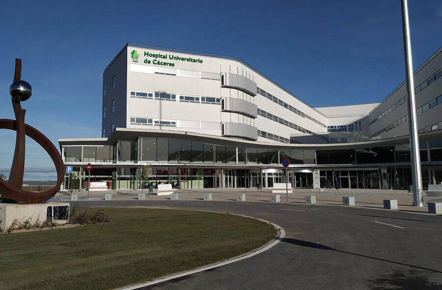 El Universitario Cceres y dos iniciativas rea Salud Coria nominados Premios New Medical