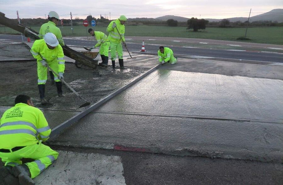 El paro baja en 7500 personas en 2025 en Extremadura y se crean 19000 empleos