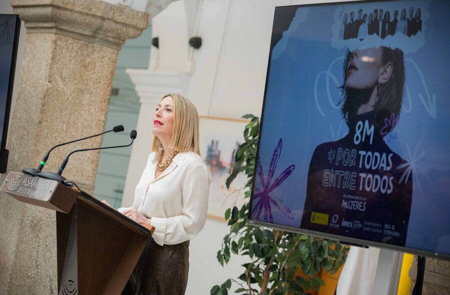 Mara Guardiola Martn La igualdad es un deber democrtico no se suplica se conquista