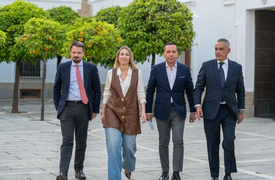 PP acuerda el Gobierno en Extremadura con VOX que tendr Vicepresidencia y consejera