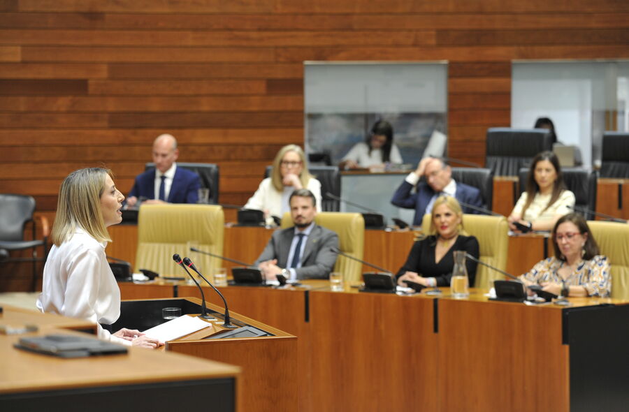 Mara Guardiola asegura que el Gobierno de Extremadura jams va a incumplir la Ley