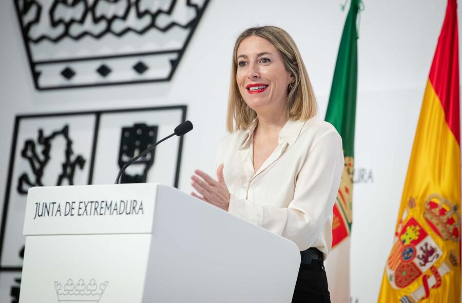 Sandra Valencia Laureano Len y Juan Jos G nuevas caras del Gobierno extremeo