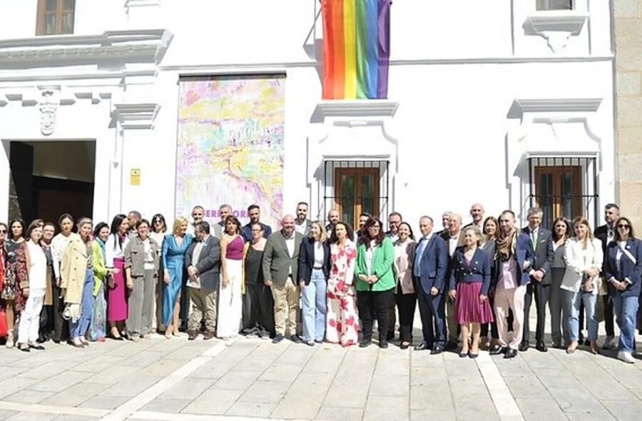 La Asamblea reivindica la defensa de los derechos y la igualdad en el colectivo LGTBI