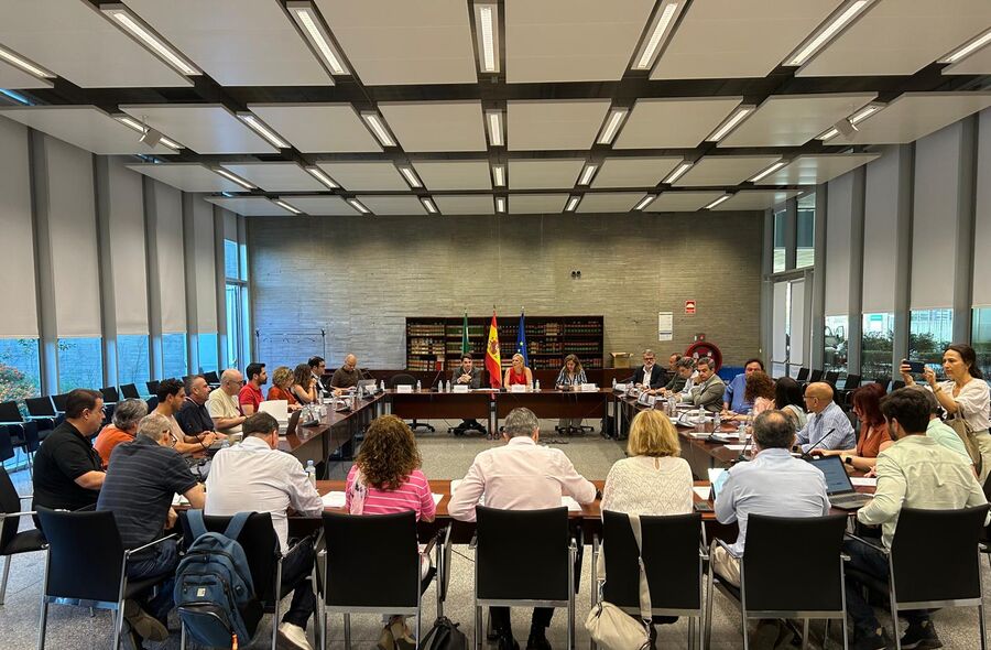 Mesa General Negociacin aprueba reglamento funcionamiento y constituir una comisin