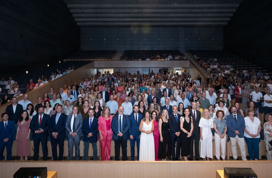 Junta homenajea a 594 jubilados y a 15 trabajadores fallecidos del SES en ltimo ao