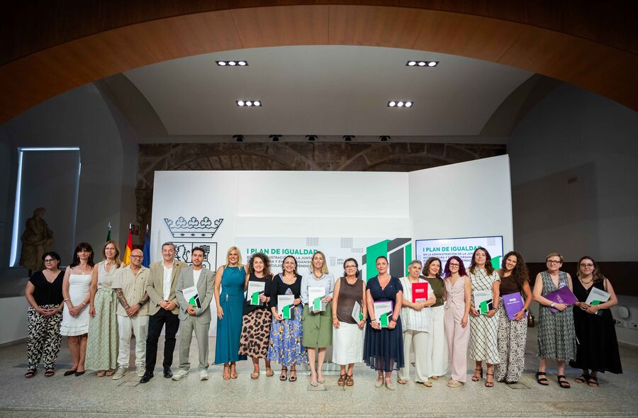 Aprobado el I Plan de Igualdad de la Junta de Extremadura y rganos dependientes