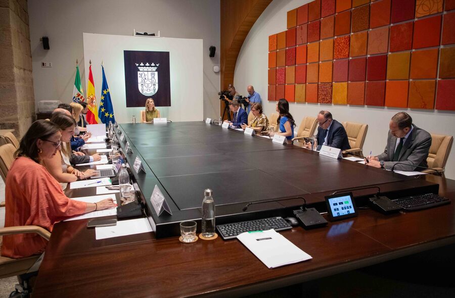 Junta otorga 925M a programas inters general con fines sociales con cargo al 07 IRPF