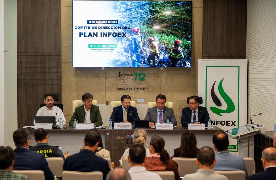 Extremadura registra 34000 hectreas quemadas menos en poca de peligro alto de incendios