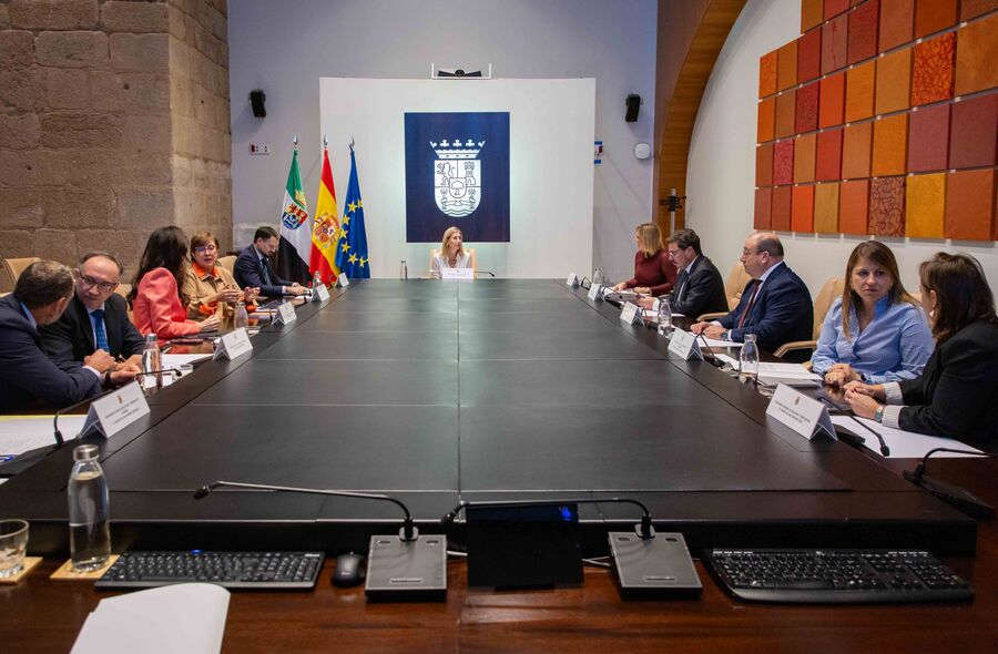 La Junta aprueba el nuevo Plan de Vivienda de Extremadura 20262030 dotado con 951M