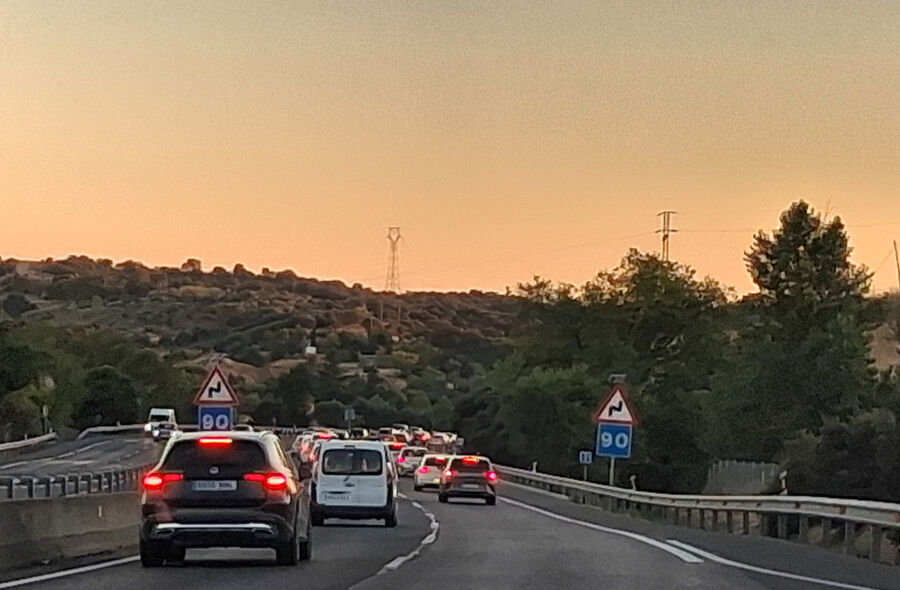 DGT prev 534 millones de desplazamientos por carretera por festividad Todos los Santos