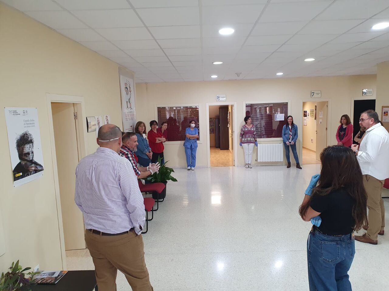 El alcalde de Mérida agradece el esfuerzo de las trabajadoras de ...