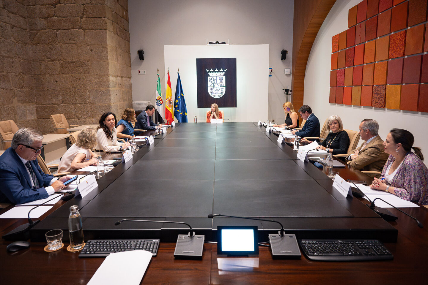 Junta autoriza 12,5 millones de euros para financiar acciones ...