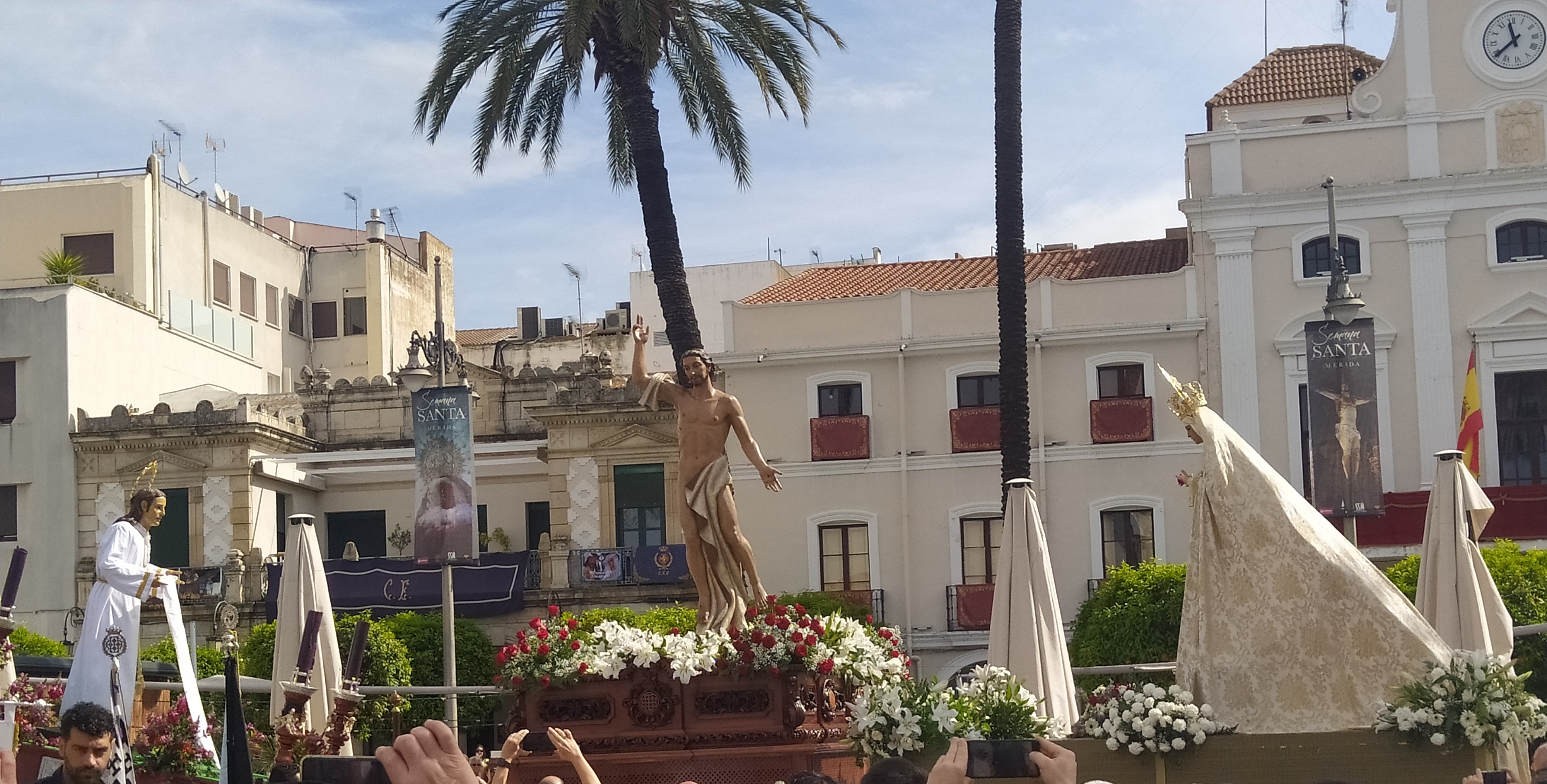 Encuentro en la Plaza de España
