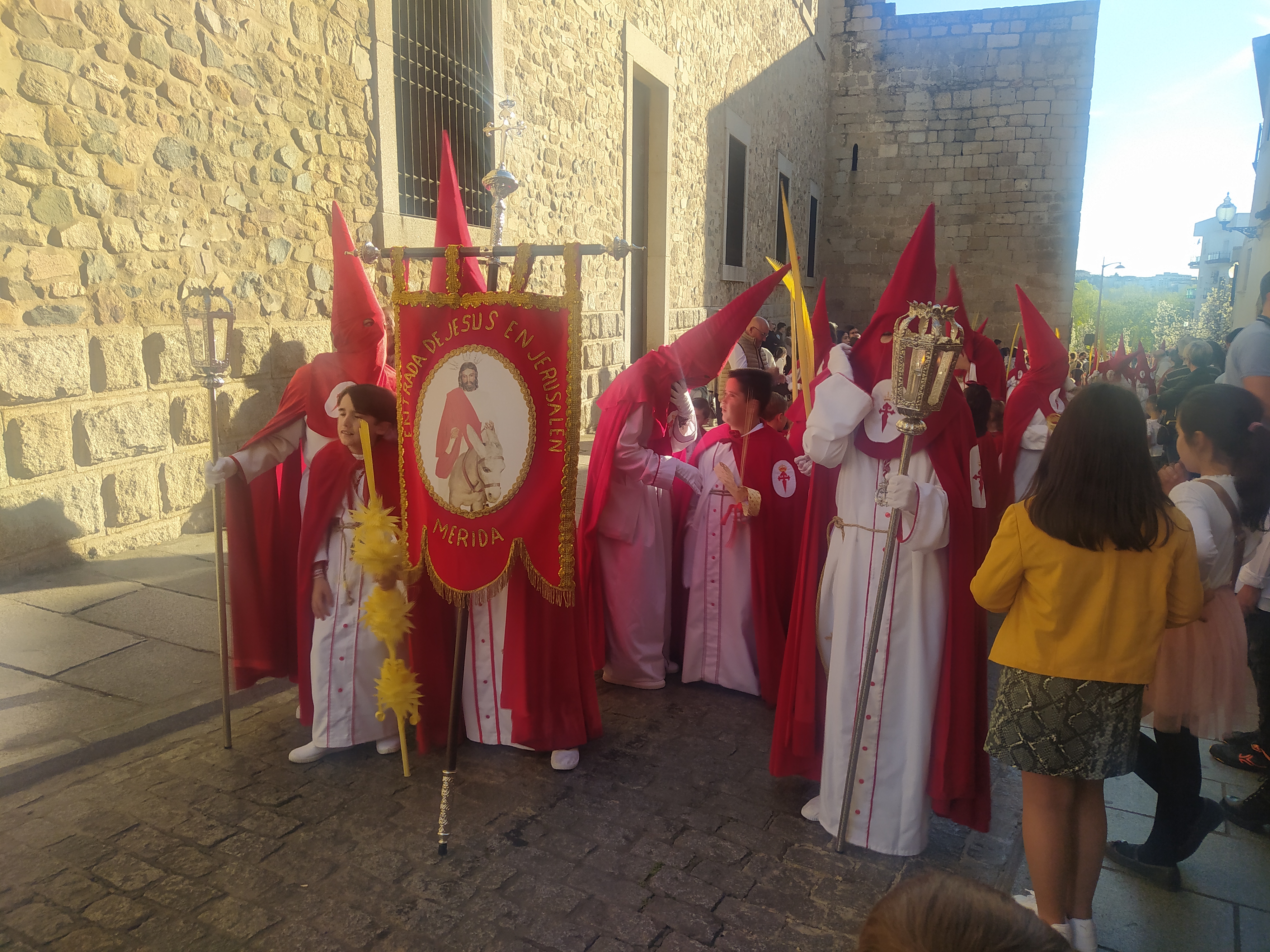 Tramo de nazarenos de la Cofradía Infantil