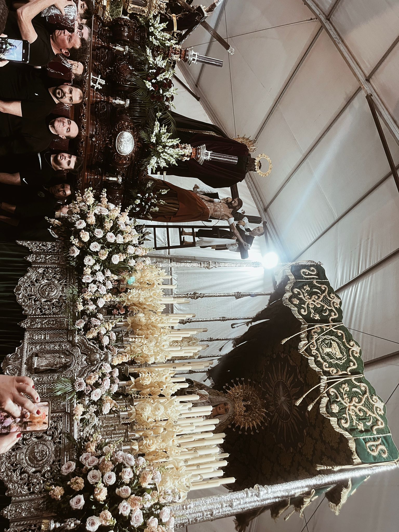 El Descendimiento y la Esperanza