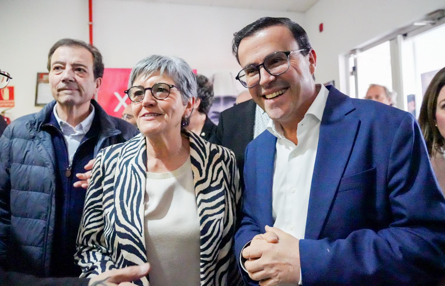 Gallardo junto a Patro Sánchez y Guillermo Fernández Vara